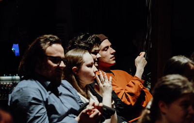 Utrinki z bralnih uprizoritev 10-minutnih besedil študentov AGRFT <em>Foto: Maša Pirc</em>