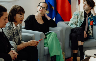 Utrinki s pogovora Hiša za goste: Trajnostno gledališče – izziv našega časa <em>Foto: Maša Pirc</em>