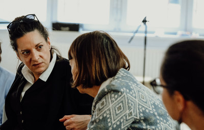 Utrinki s pogovora Hiša za goste: Trajnostno gledališče – izziv našega časa <em>Foto: Maša Pirc</em>