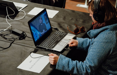 Utrinki z intermedijske raziskave Od koncepta do uprizoritvenega besedila <em>Foto: Maša Pirc</em>