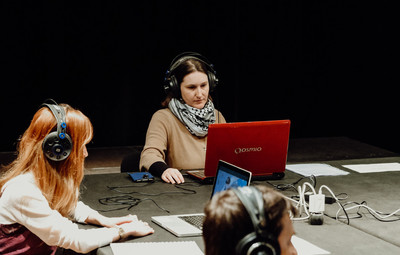 Utrinki z intermedijske raziskave Od koncepta do uprizoritvenega besedila <em>Foto: Maša Pirc</em>