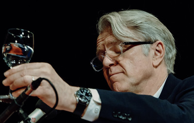 Utrinki z žive izvedbe radijske igre Tjaše Mislej Prva beseda je mama – 4. del: Ksenija